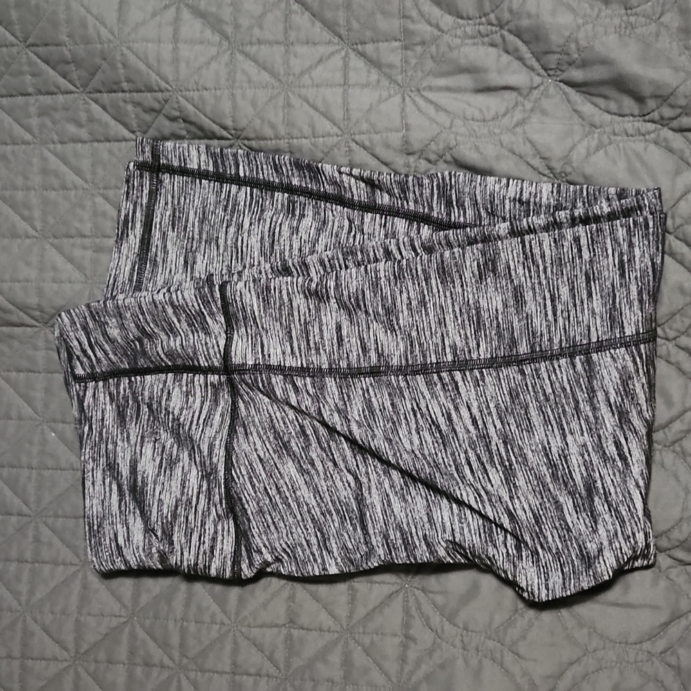 Victoria's Secret capri leggings